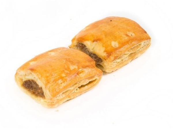 Half saucijzenbroodje per 6